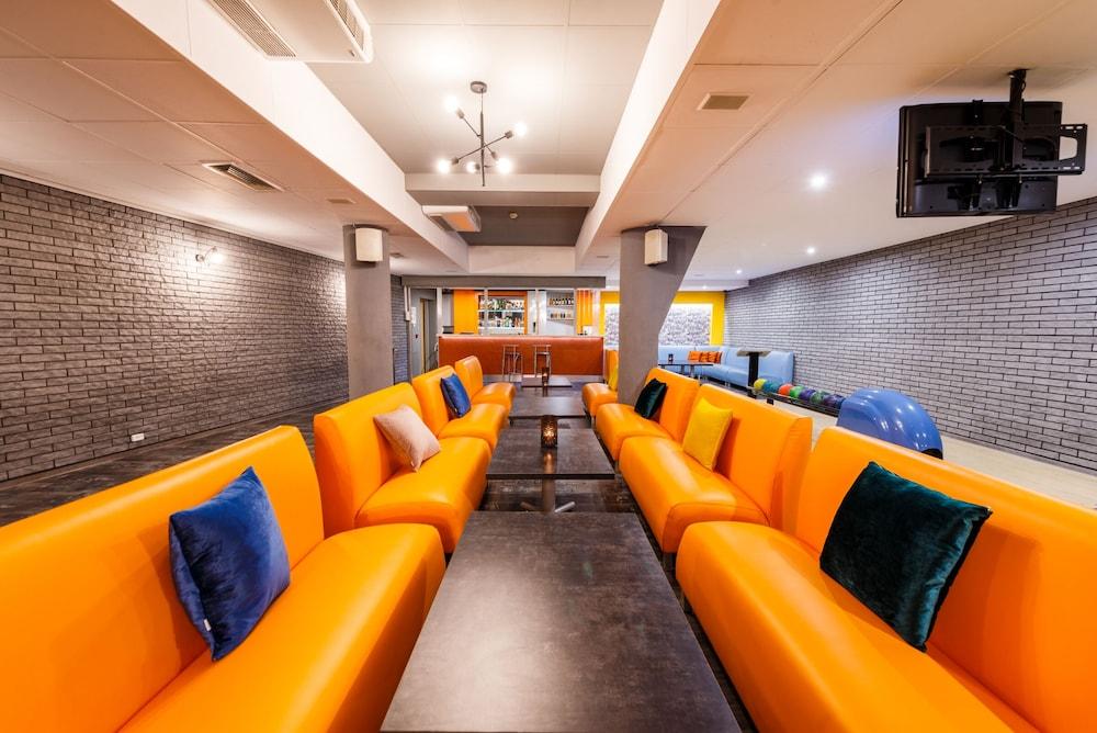 Hotel Wilga Краков Экстерьер фото