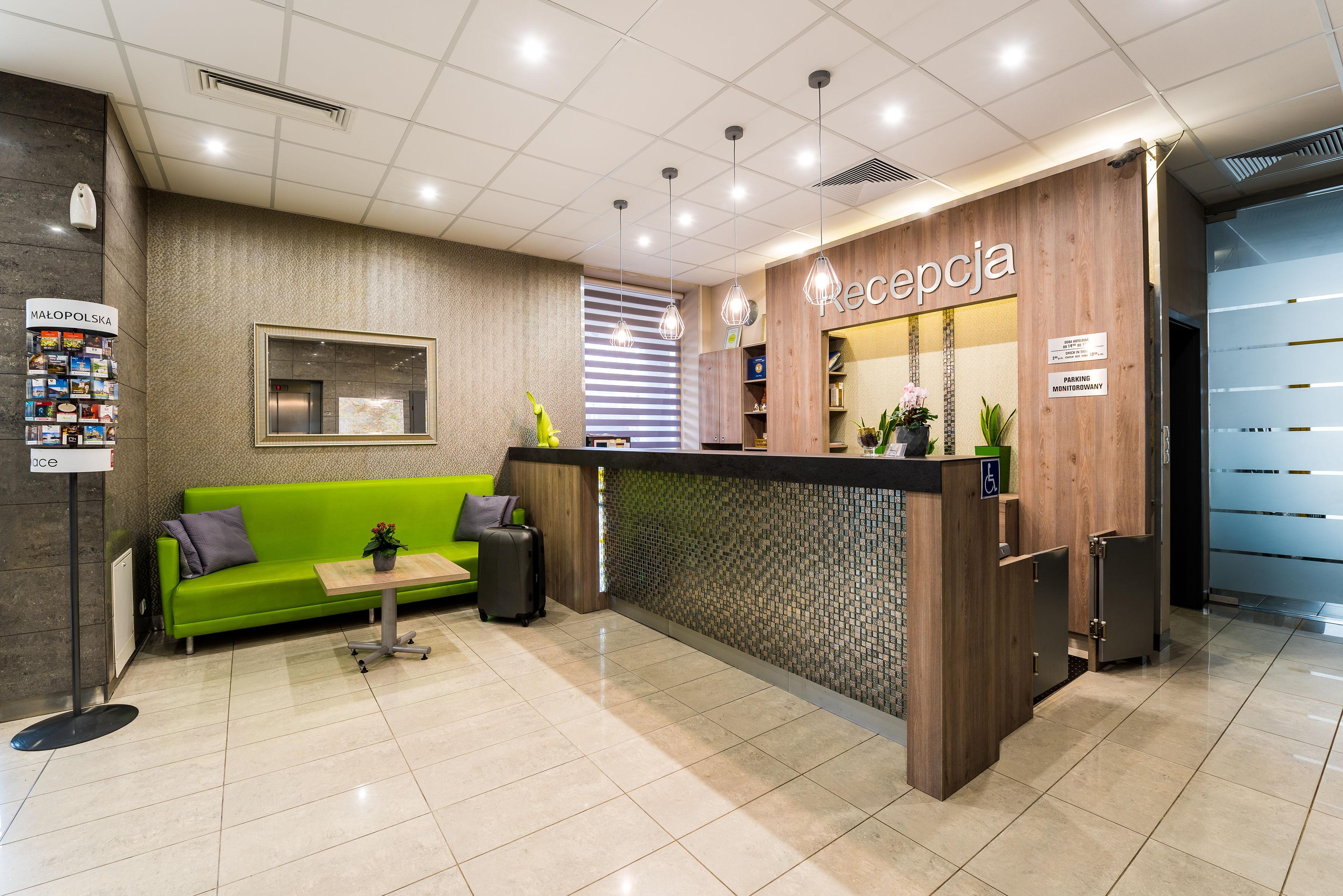 Hotel Wilga Краков Экстерьер фото