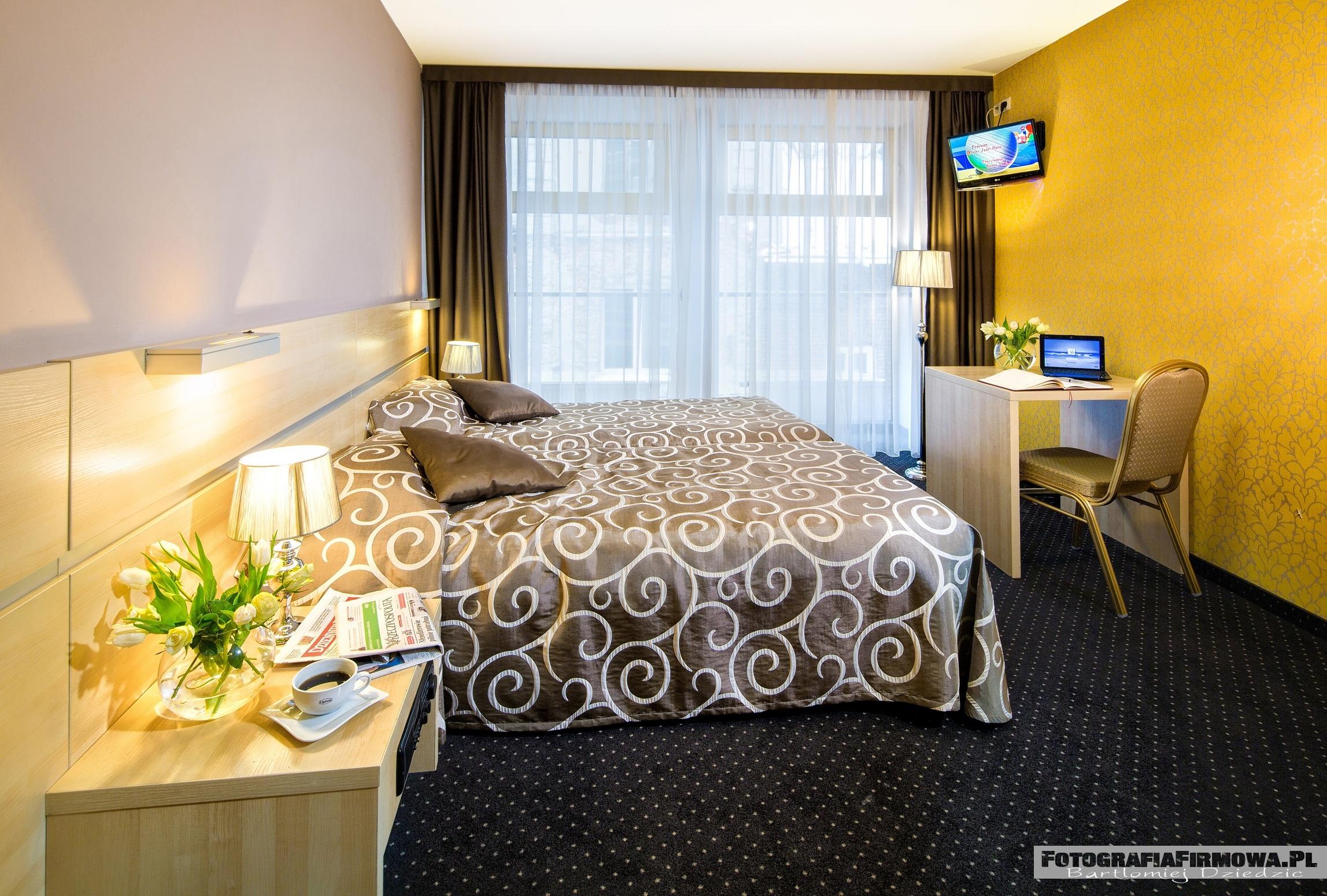 Hotel Wilga Краков Экстерьер фото