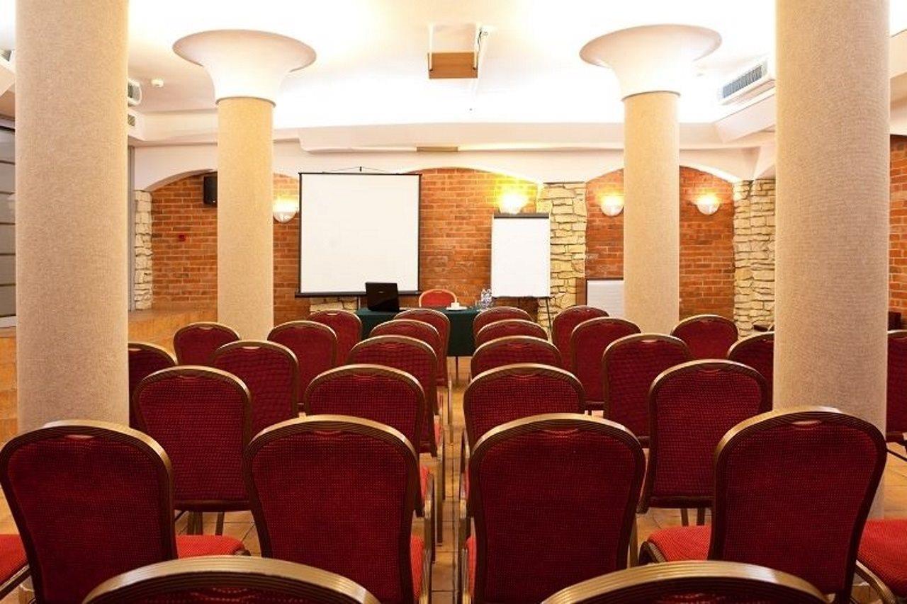 Hotel Wilga Краков Экстерьер фото